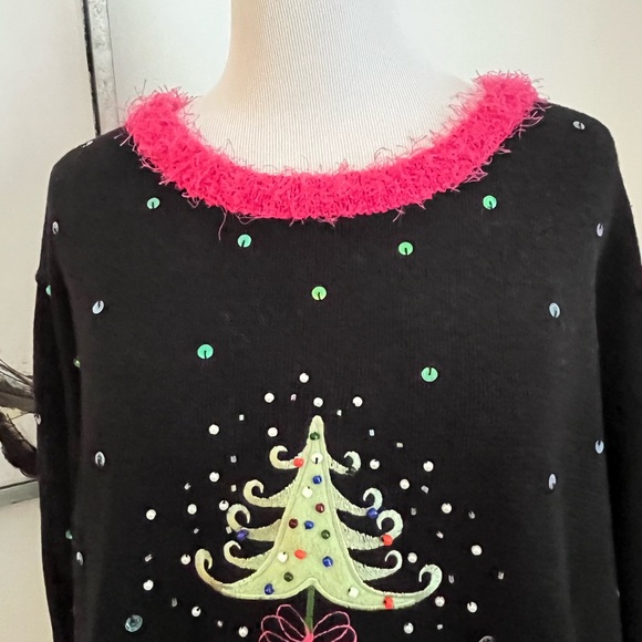 Mandal Bay Black & Pink Embellished Christmas Sweater Size Large - Picture 5 of 8
